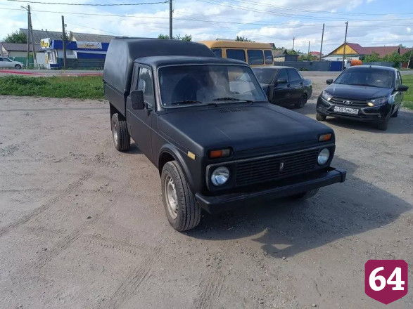 Саратовские мастера отремонтировали «Ниву» для бойцов спецоперации